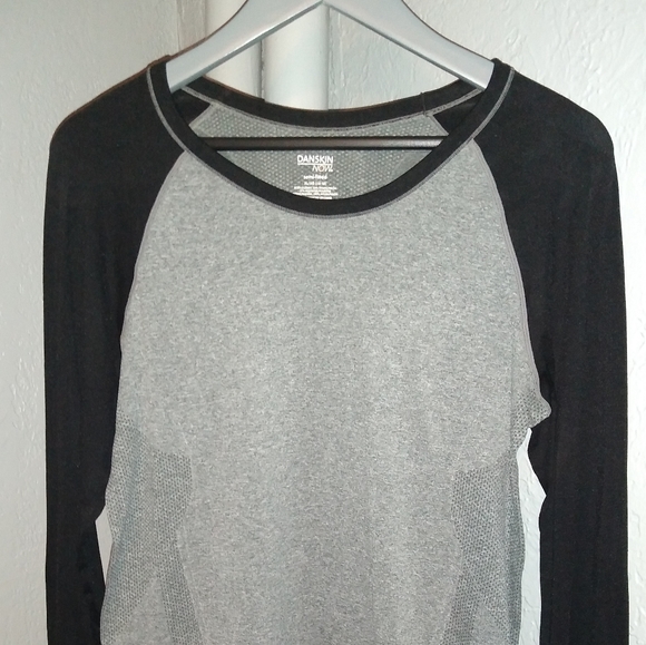 BOGO SALE Danskin Black Gray Exercise Jog Top Workout Stretch with Thumb Hole XL - Picture 5 of 11